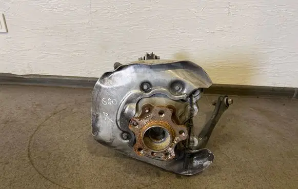 BMW 4 G22 G23 G24 G26 Rear wheel hub spindle/knuckle 6886448 6881199 6878641