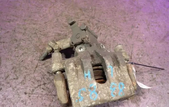 Rear brake caliper