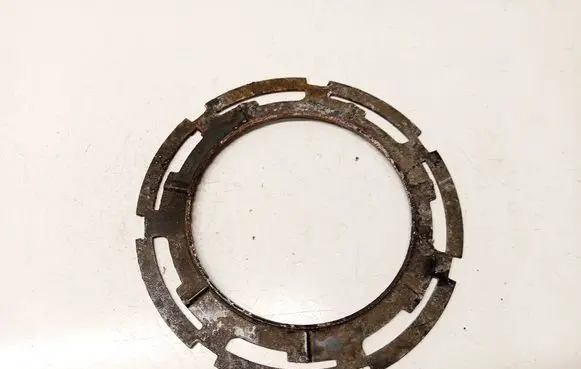 Opel Insignia B In tank fuel pump screw locking ring/nut 