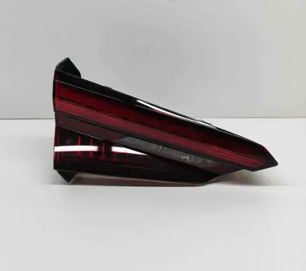 Audi A5 Tailgate rear/tail lights 8W6945093J