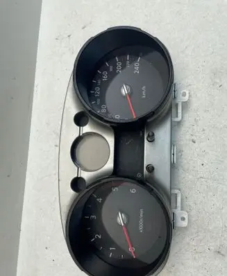 Speedometer (instrument cluster)