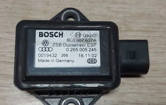 Volkswagen PASSAT B6 ESP acceleration yaw rate sensor 8E0907637A