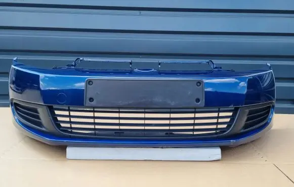 Volkswagen Golf VI Front bumper 1K9807221