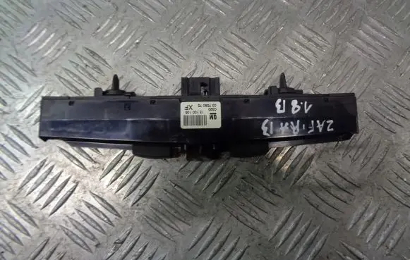 Opel Zafira B Hazard light switch 13100105