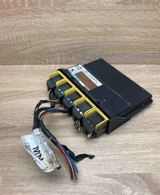Ford Mondeo Mk III Comfort/convenience module 1S7T15K600KB 5WK48743C