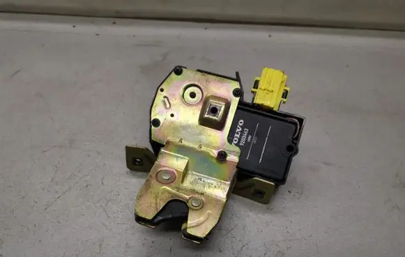 Volvo S80 Tailgate/trunk/boot lock/catch/latch 9170974 9203463