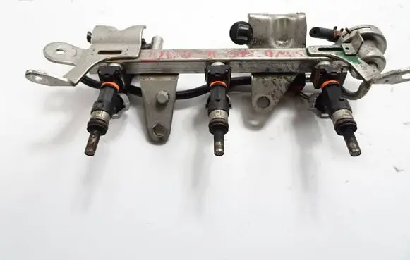 Dacia Sandero II Fuel injector 0280158366 061115094554 H8201905544