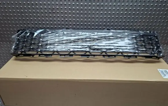 Fiat 500 Front bumper lower grill S26336969 735619520