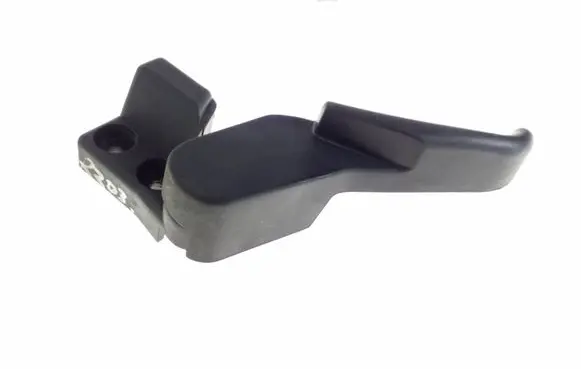 Volkswagen PASSAT B5 Engine bonnet (hood) release handle 3B1823533