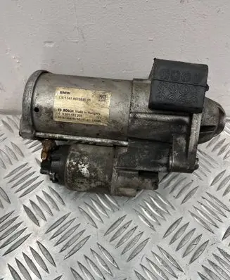 BMW 2 F46 Starter motor 8570848 0001172205
