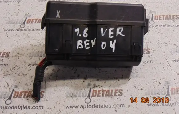 Toyota Corolla Verso AR10 Fuse box set