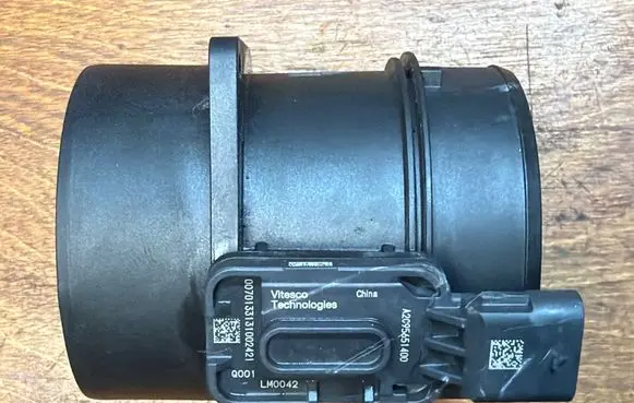 Mercedes-Benz Sprinter W907 W910 Mass air flow meter A6549053500 LM0042