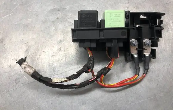 Audi A4 S4 B9 Fuse 8W0937503B