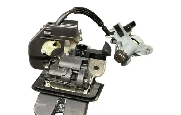 Audi A3 S3 A3 Sportback 8P Tailgate/trunk/boot lock/catch/latch 8P7827520