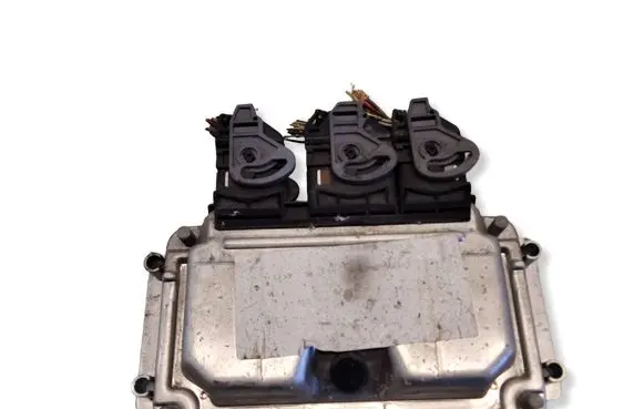 Peugeot 307 Engine control unit/module 0261207474 9650346080 9643840680