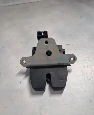 Volvo V40 Tailgate/trunk/boot lock/catch/latch 31335870