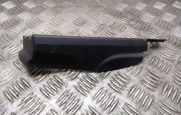 Nissan Qashqai+2 Fender end trim 66898BR00A