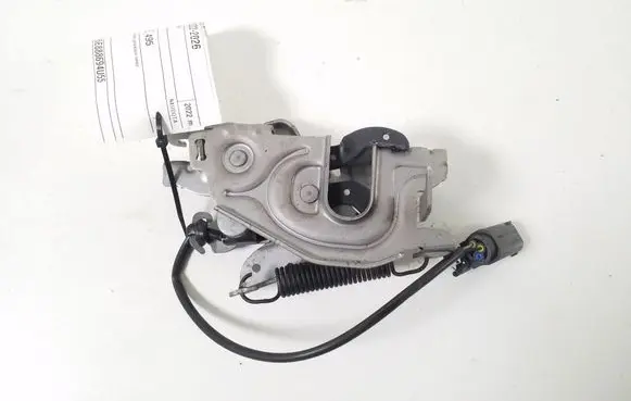 BMW 4 G22 G23 G24 G26 Engine bonnet (hood) release handle 7468347