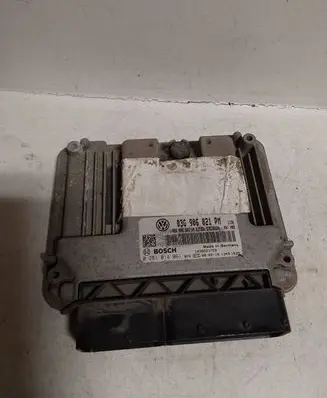 Volkswagen Jetta V Engine control unit/module 03G906021PM 0281014061