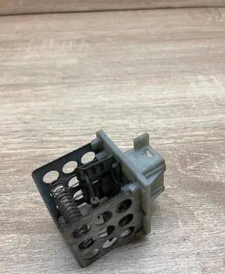 Peugeot 407 Heater blower motor/fan resistor 38574