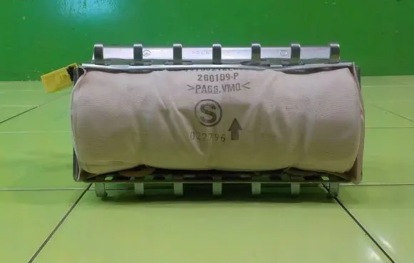 Honda Insight Passenger airbag 77850TM8E81