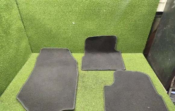 Peugeot 2008 II Car floor mat set 100475975