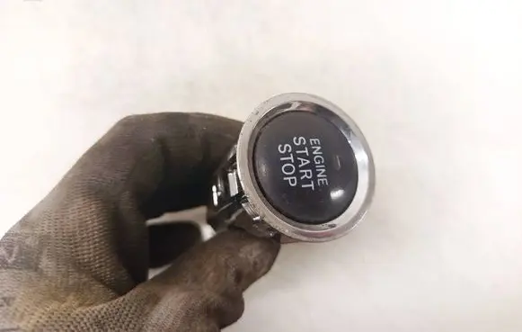Toyota Corolla Verso AR10 Engine start stop button switch 15A710