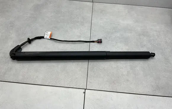 Hyundai Tucson TL Tailgate/trunk strut/damper 81770D3100