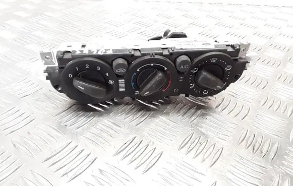 Ford Focus Climate control unit 7M5T19980BD