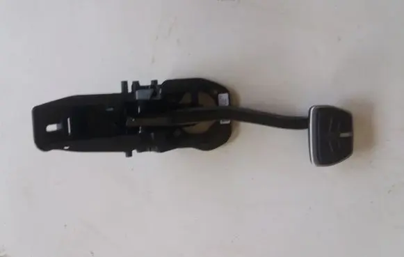 BMW X3 G01 Brake pedal bracket assembly 6874274 687427402