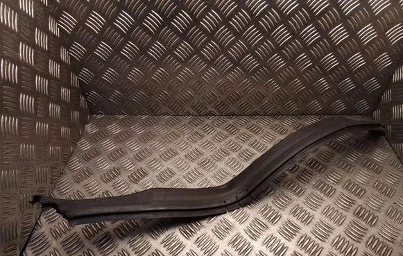 Mercedes-Benz E A207 Engine compartment rubber A2046282798