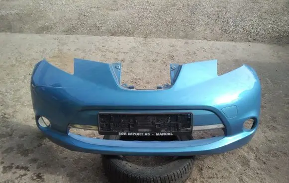 Nissan Leaf I (ZE0) Front bumper