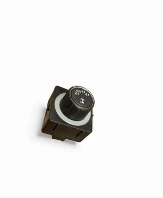 Chevrolet Suburban Differential lock switch 84254255