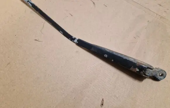 Volkswagen Golf II Rear wiper blade arm 191955706 191955707