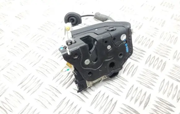 Audi A5 8T 8F Rear door lock 8K0839016C