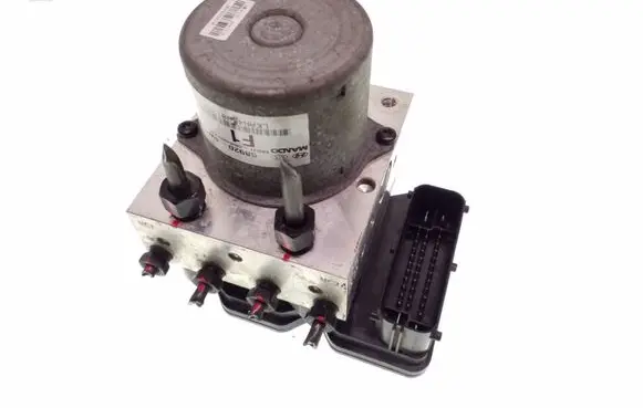 Hyundai ix35 ABS Pump 589204W100