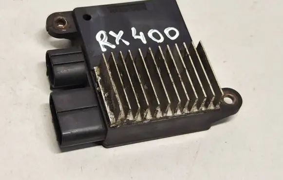 Lexus RX 330 - 350 - 400H Coolant fan relay 8925726020 4993003280