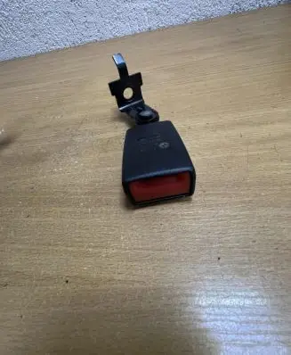 BMW X6 E71 Front seatbelt buckle 608914100