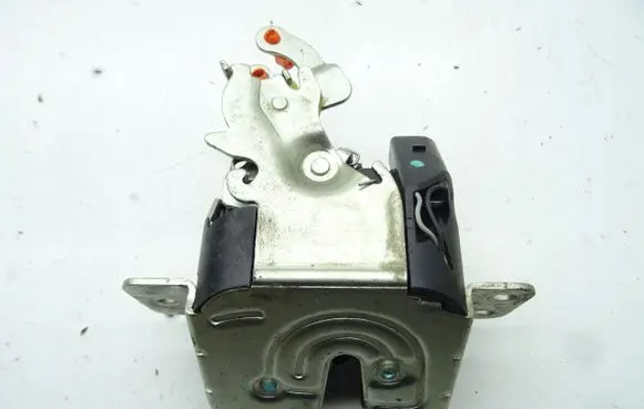 Mitsubishi Colt Tailgate/trunk/boot lock/catch/latch MR959190