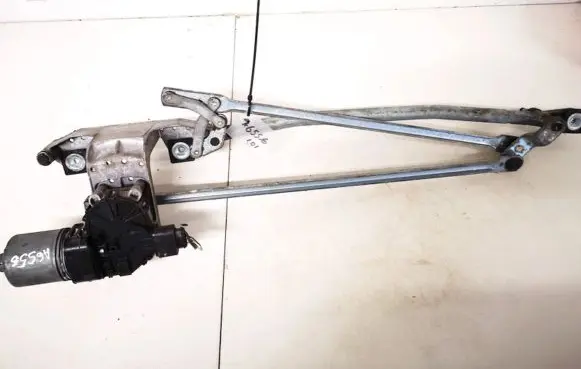 Ford C-MAX I Front wiper linkage and motor