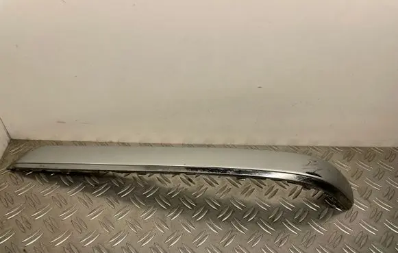 BMW 7 E65 E66 Rear bumper trim bar molding 7135586