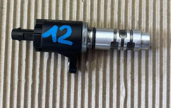 Volkswagen T-Roc Camshaft vanos timing valve 04E906455AC 1000034001
