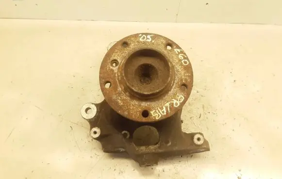BMW 5 E60 E61 Front wheel hub spindle knuckle 6760954
