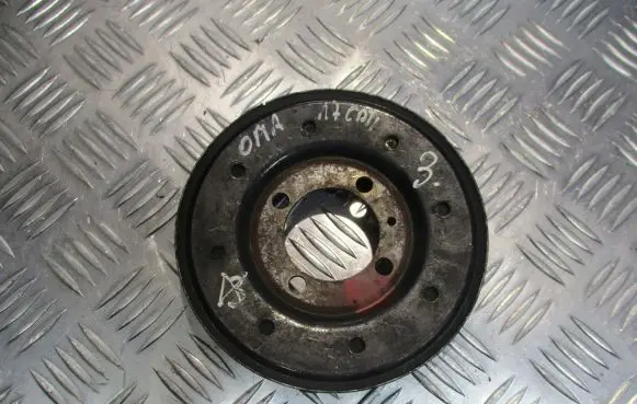 Opel Astra H Water pump pulley 