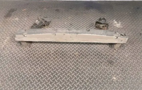 Renault Captur Quarter panel pressure vent CAPTURI