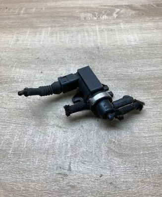 Volkswagen PASSAT B5 Turbo solenoid valve 1J0906627 7290320