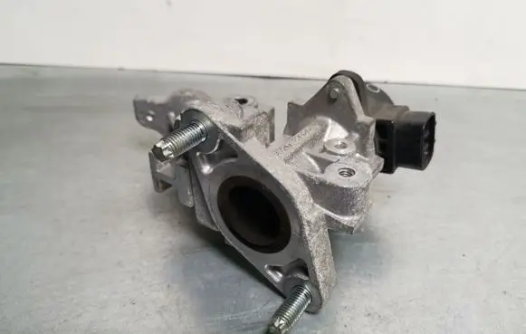 Toyota Auris E180 EGR valve 2562037120