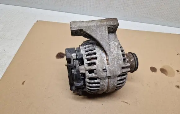 Volvo V70 Generator/alternator 8676498 0124525029 14V75120A