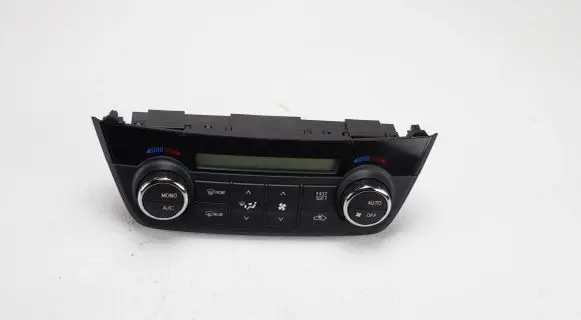 Toyota RAV 4 (XA40) Climate control unit 5590042440