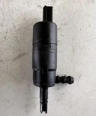 BMW 3 E46 Headlight washer pump 262748790